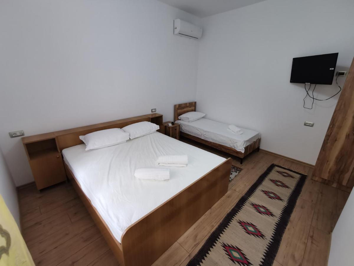 Bed and Breakfast Bujtina Valgent Berat Exterior foto